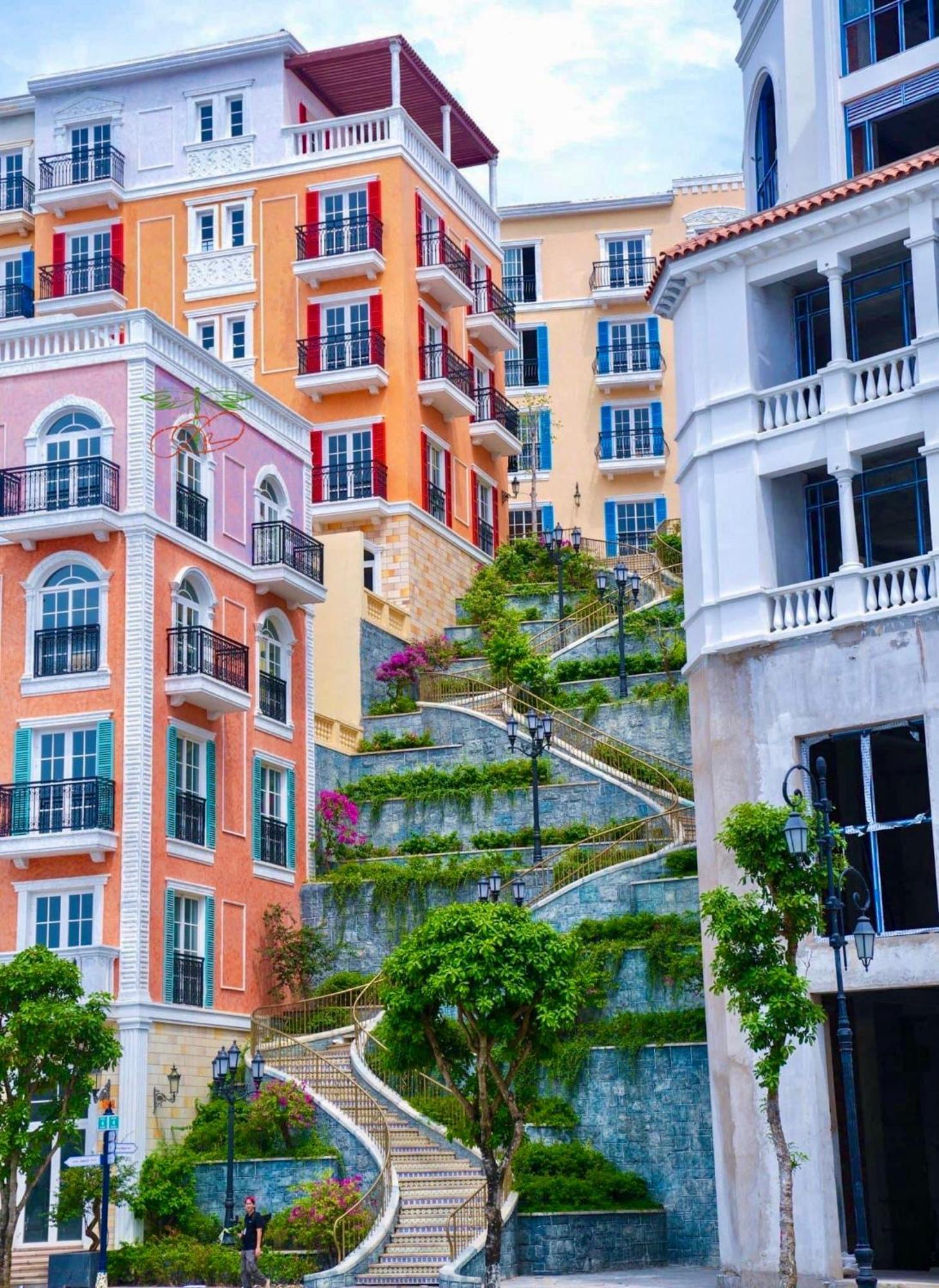 Emely Lucky Apartment Duong Dong Exterior foto