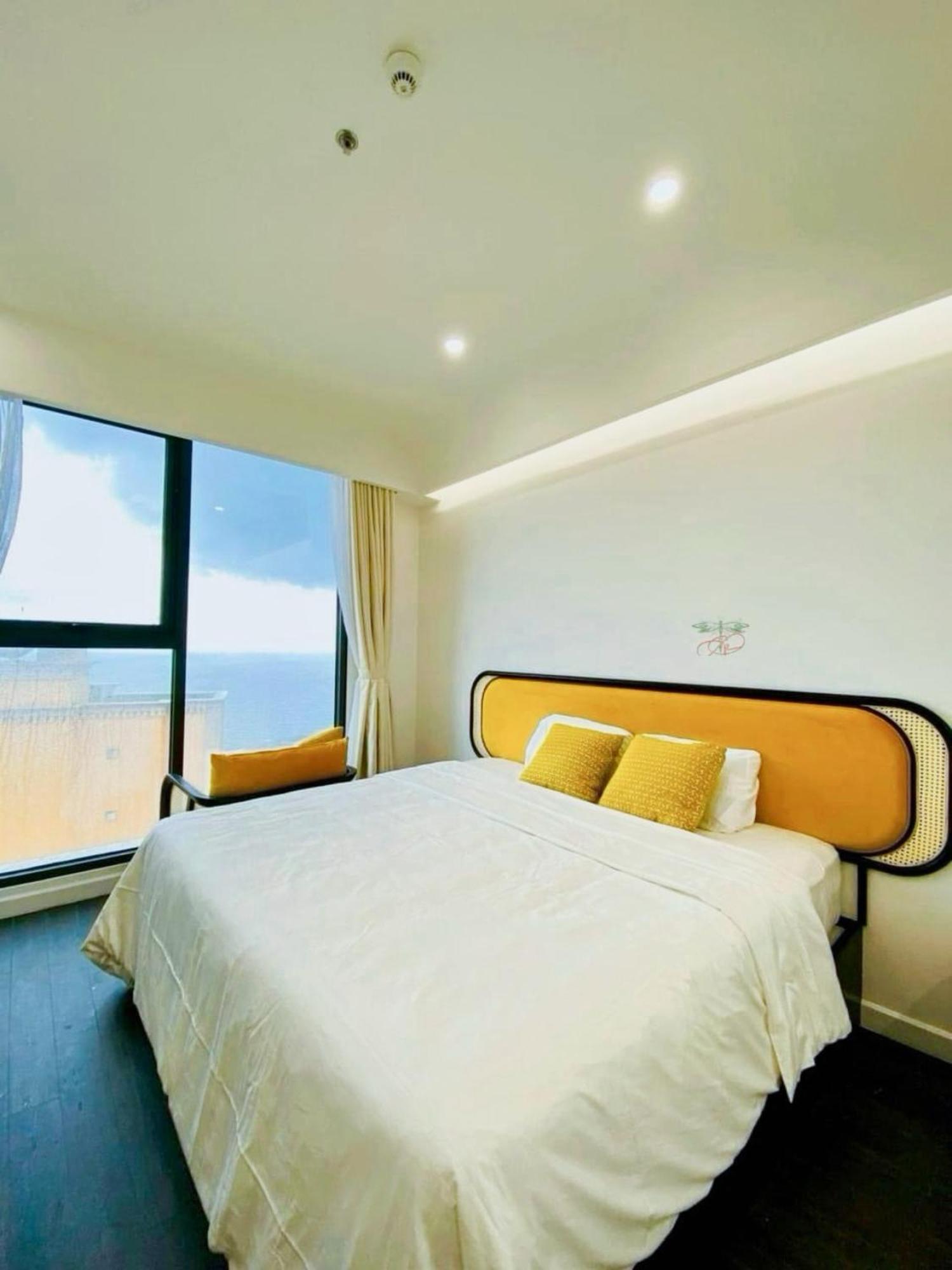 Emely Lucky Apartment Duong Dong Quarto foto