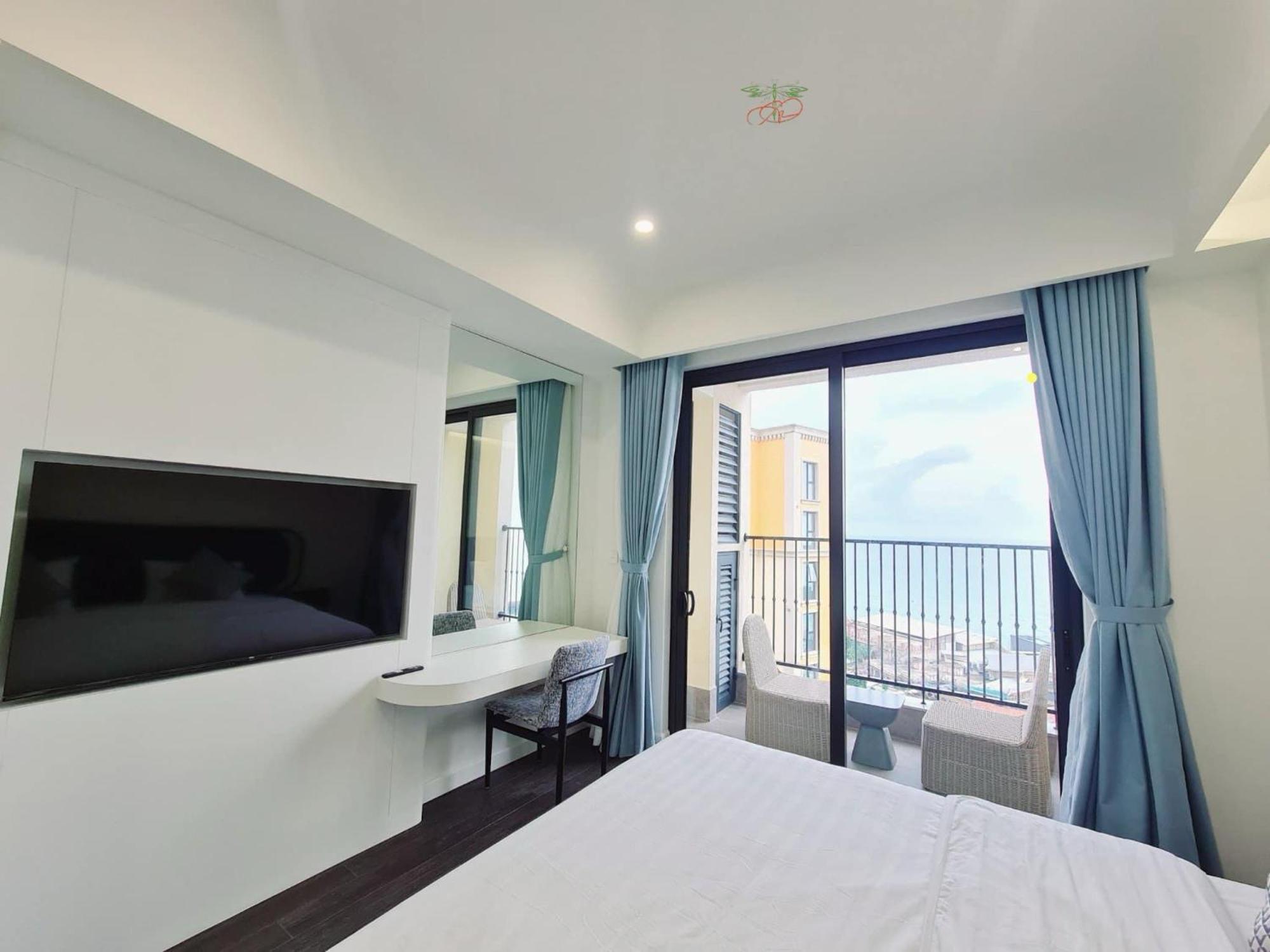 Emely Lucky Apartment Duong Dong Exterior foto